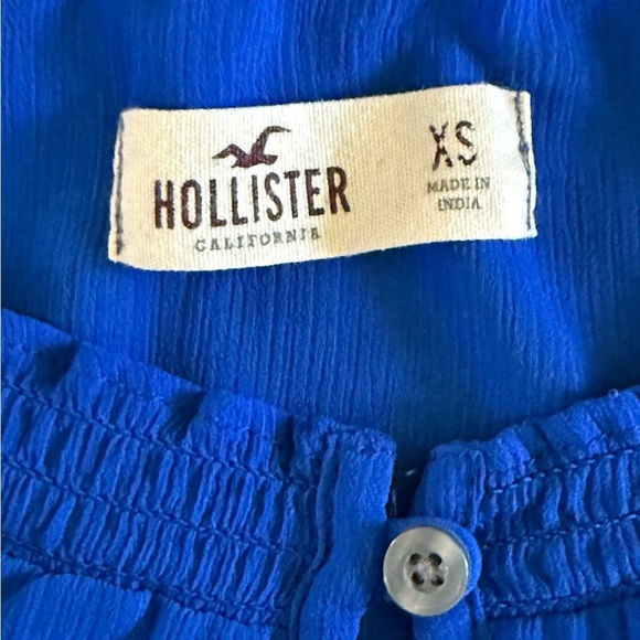 Hollister Blue Blouse with Billowy Sleeves and Ruffled Hem - Picture 2 of 7